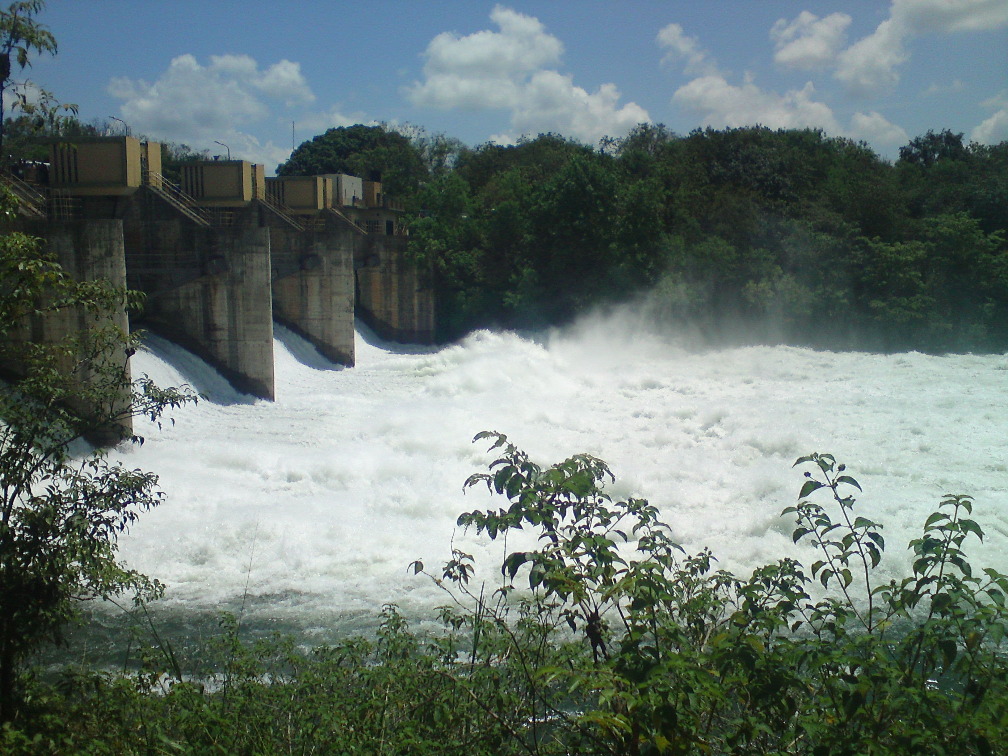 Udawalawe Engineering Marvel The Massive Dam Spillways